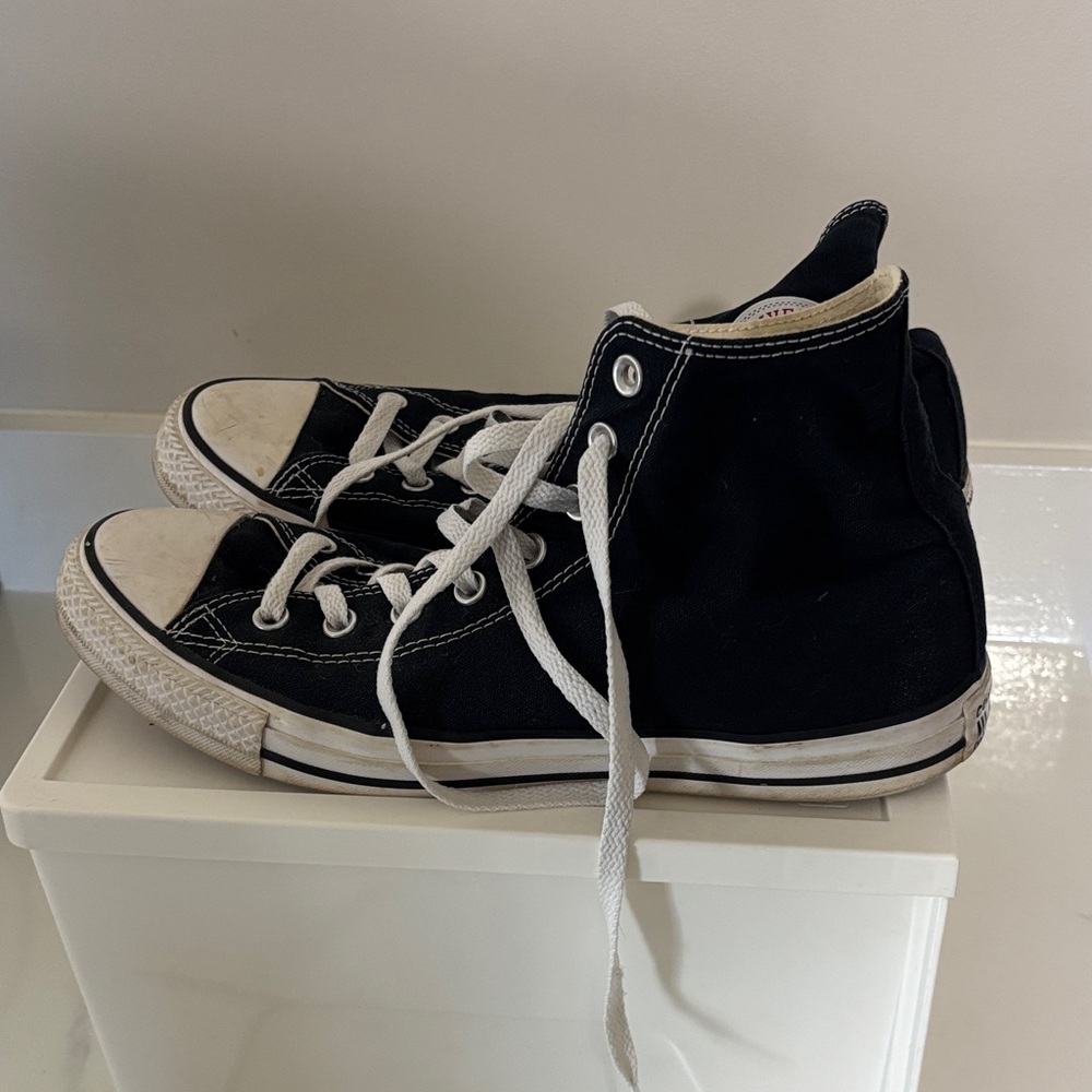 Men's Black High-Top Sneakers
